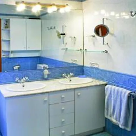 Villa Casa Illote - Well Furnished 3 Bedroom - Great Pool Area - Perfect For Families