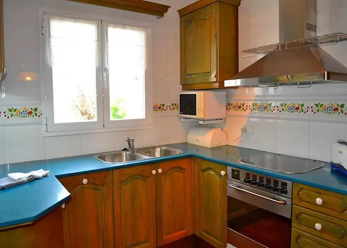 Casa Illote - Well Furnished 3 Bedroom - Great Pool Area וילה