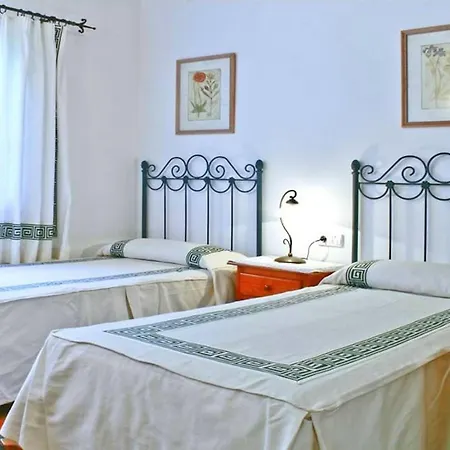 Casa Illote - Well Furnished 3 Bedroom - Great Pool Area