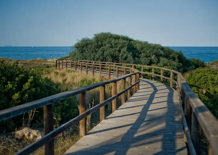 Villa Casa Illote - Well Furnished 3 Bedroom - Great Pool Area