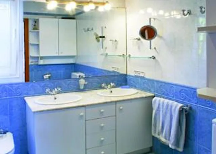 Casa Illote - Well Furnished 3 Bedroom - Great Pool Area