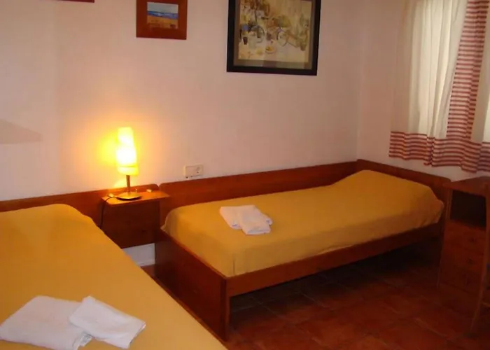 别墅 Casa Illote - Well Furnished 3 Bedroom - Great Pool Area 苏昂博